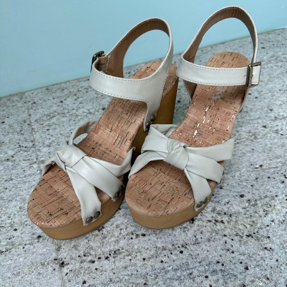 Korks, Dawson Sedge Sandals - Picture 3 of 6